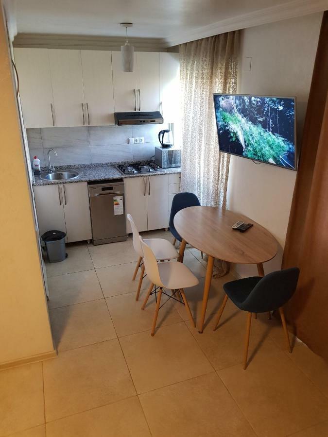 Rustaveli 10/101 Apartment Batumi Luaran gambar